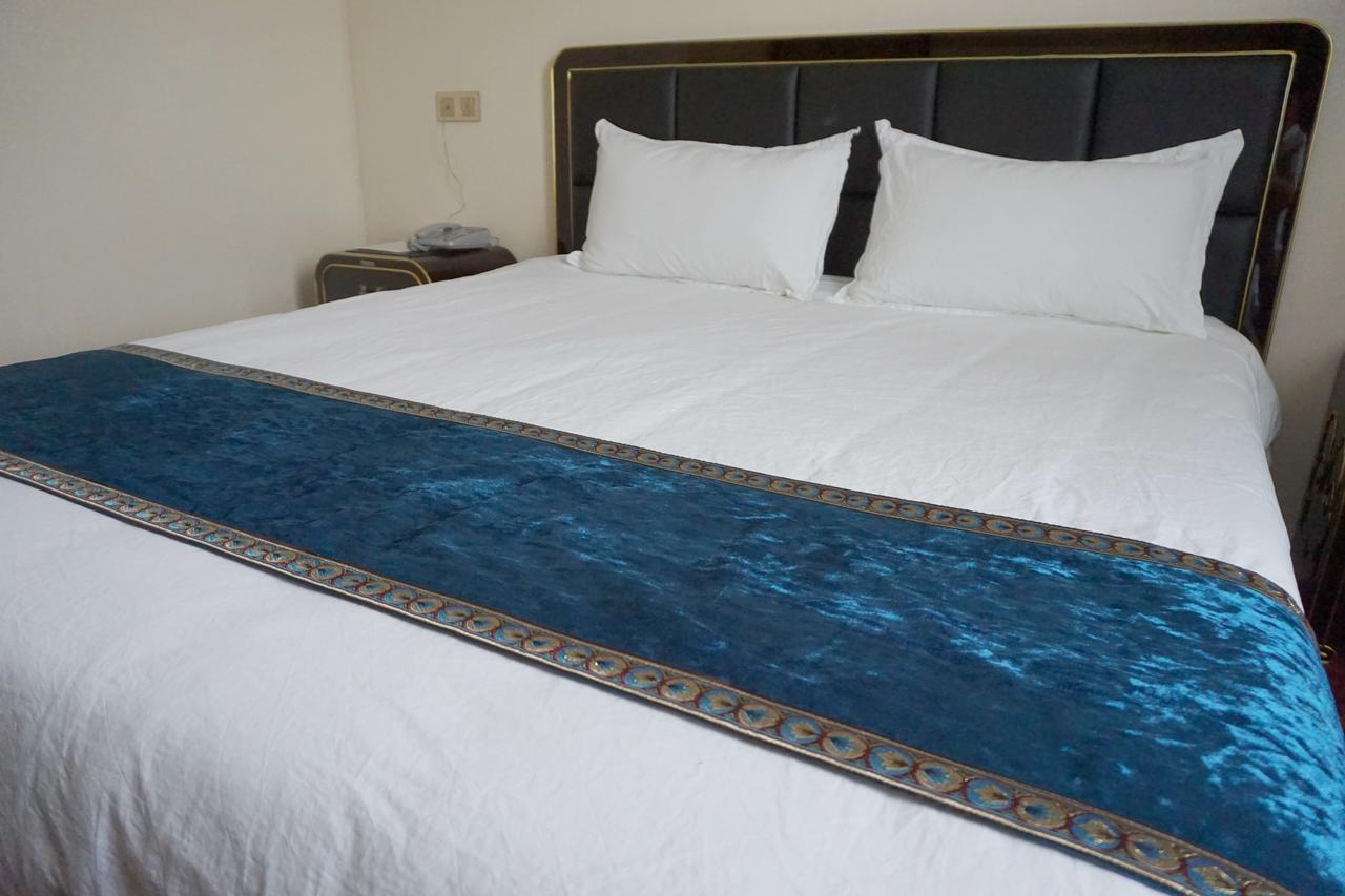 Star Sands Hotel Garapan Bagian luar foto